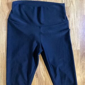 ALO yoga air lift cropped black leggings